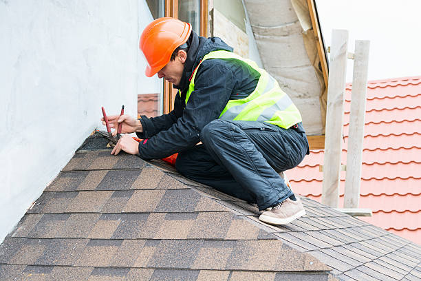 Best Best Roofing Contractors  in Juneau, WI